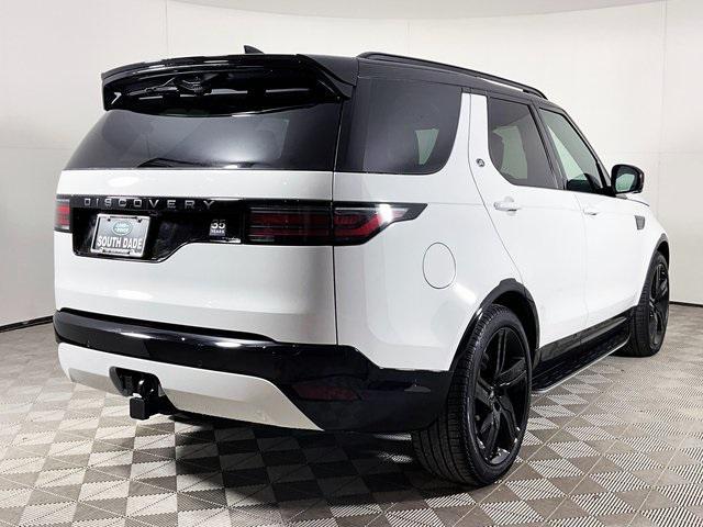 new 2025 Land Rover Discovery car, priced at $84,320