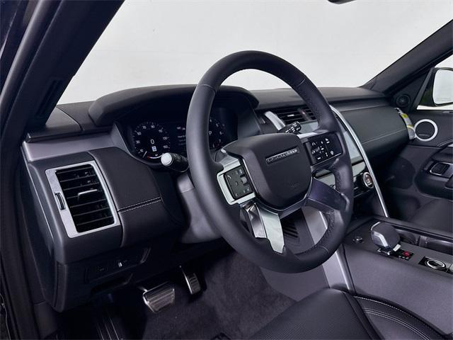 new 2025 Land Rover Discovery car, priced at $73,303