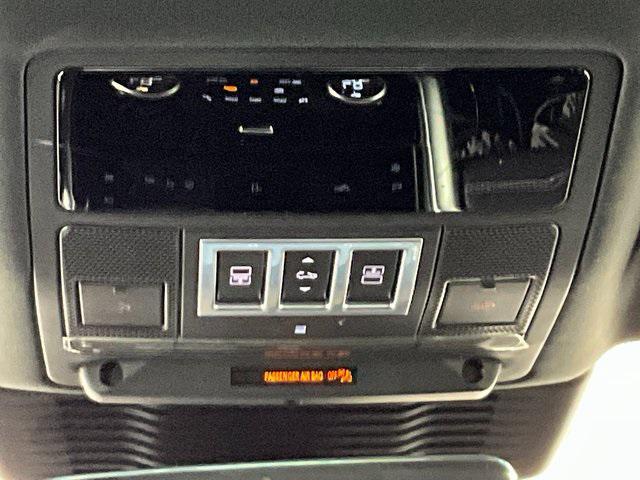used 2022 Land Rover Discovery car, priced at $40,982