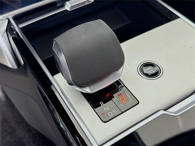 new 2025 Land Rover Range Rover car, priced at $156,535