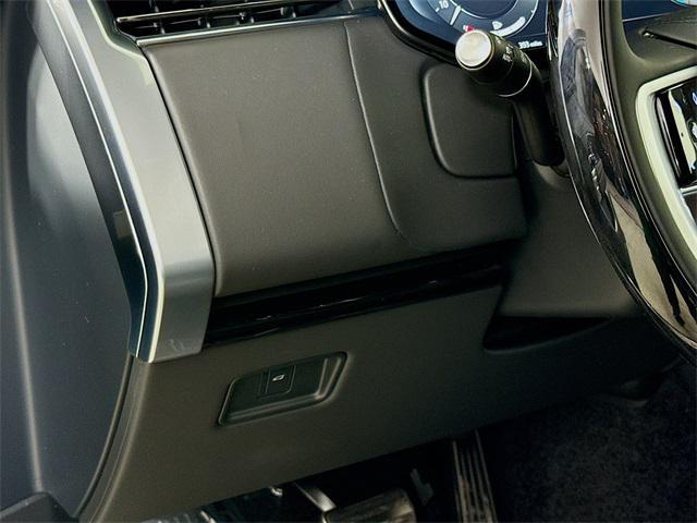 new 2025 Land Rover Range Rover car, priced at $156,535
