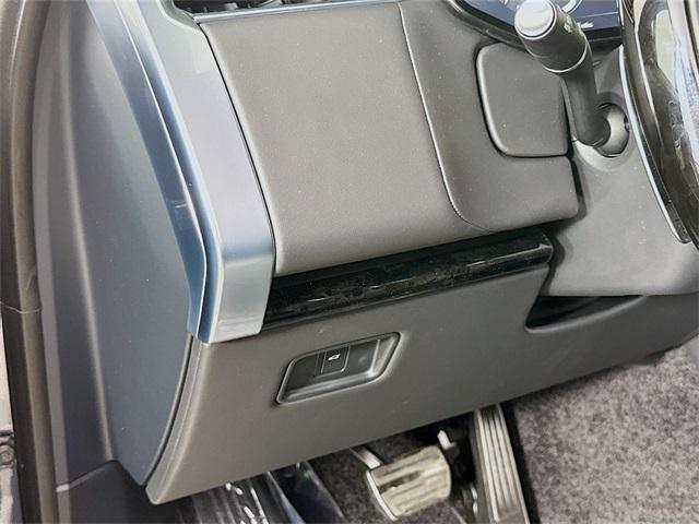 new 2025 Land Rover Range Rover car, priced at $143,955