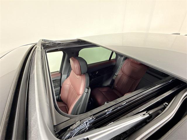 new 2025 Land Rover Range Rover Sport car, priced at $102,400
