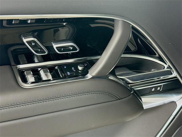 new 2025 Land Rover Range Rover car, priced at $155,735