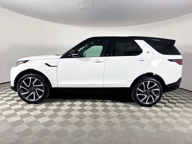 new 2025 Land Rover Discovery car, priced at $69,613