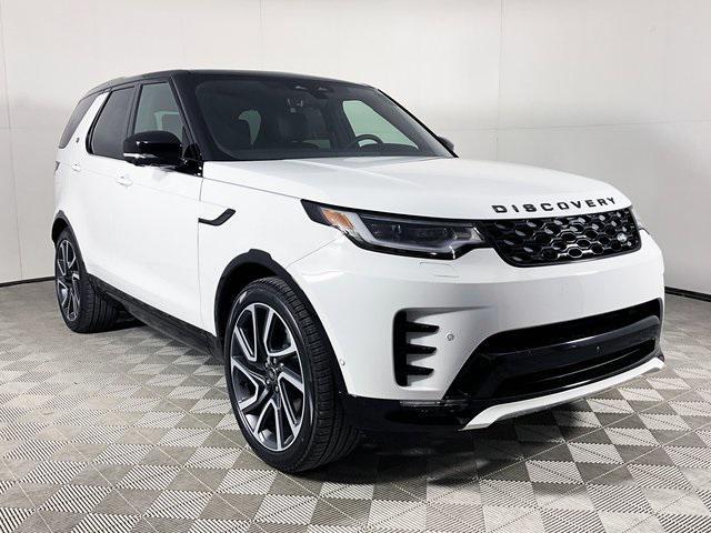 new 2025 Land Rover Discovery car, priced at $69,613