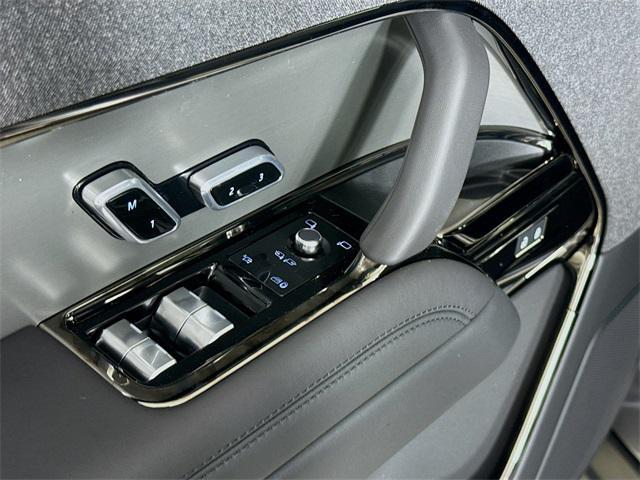 new 2025 Land Rover Range Rover Sport car, priced at $92,725