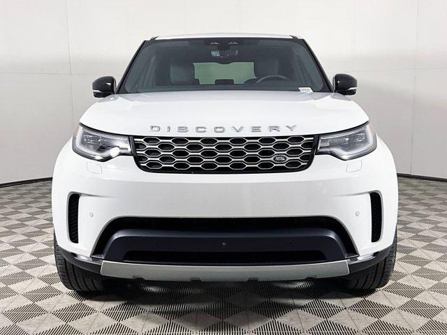 new 2025 Land Rover Discovery car, priced at $65,653