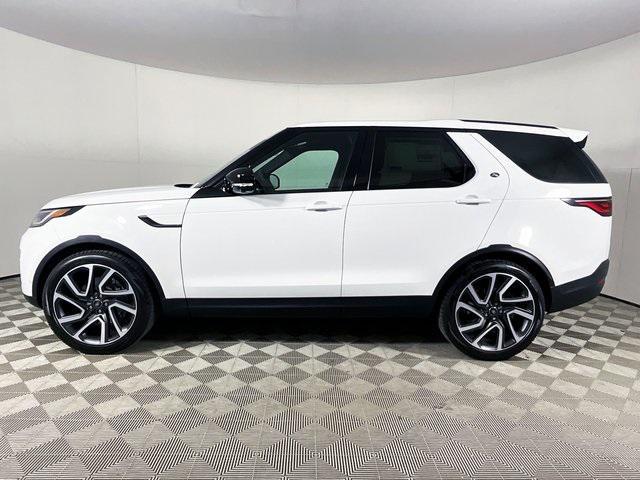 new 2025 Land Rover Discovery car, priced at $65,653