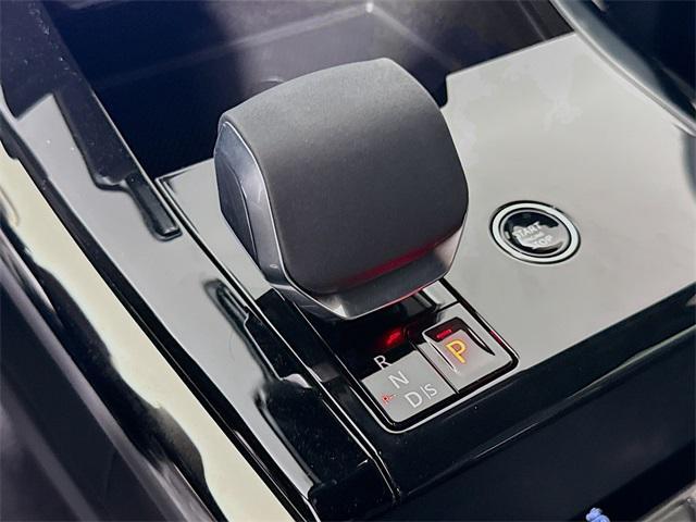 new 2025 Land Rover Range Rover Sport car, priced at $91,185