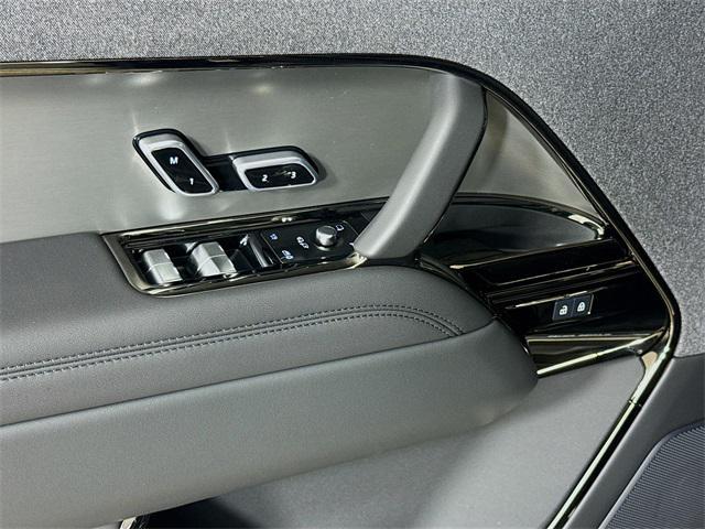 new 2025 Land Rover Range Rover Sport car, priced at $91,185