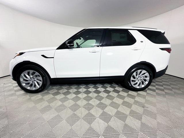 new 2024 Land Rover Discovery car, priced at $61,478