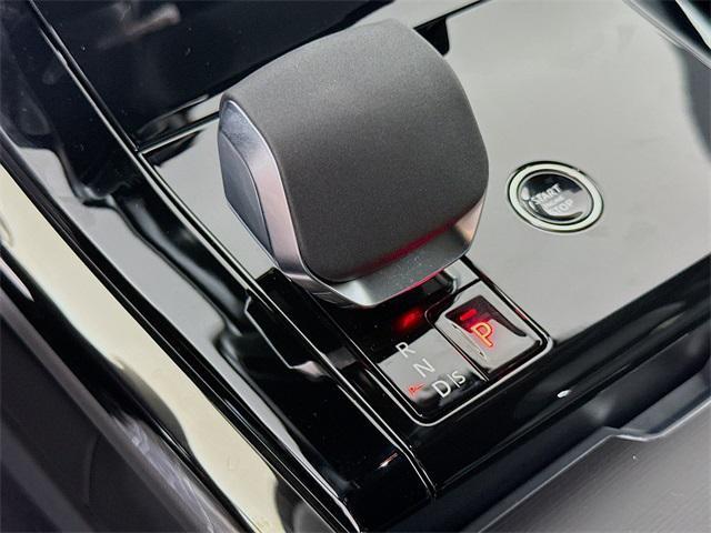 new 2025 Land Rover Range Rover Sport car, priced at $94,840