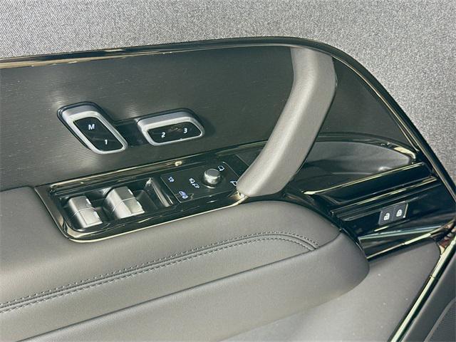new 2025 Land Rover Range Rover Sport car, priced at $94,840
