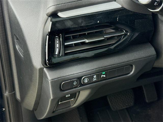 used 2023 Acura MDX car, priced at $43,991