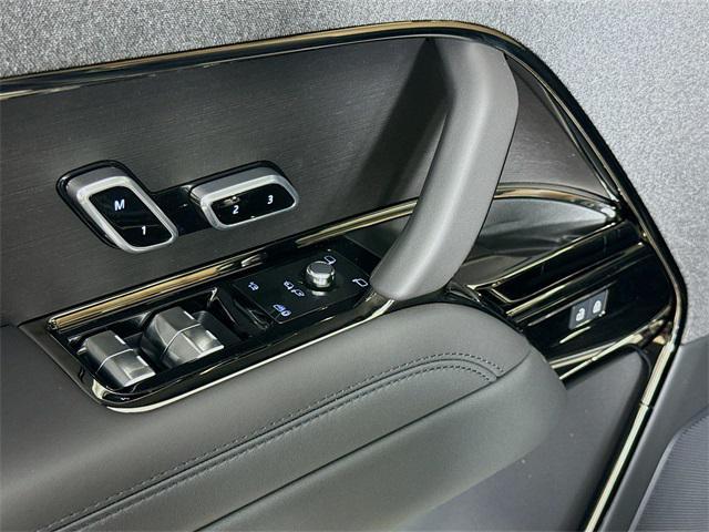 new 2025 Land Rover Range Rover Sport car, priced at $101,860