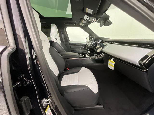new 2025 Land Rover Range Rover Sport car, priced at $193,905