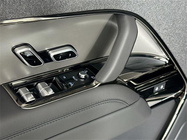 new 2025 Land Rover Range Rover Sport car, priced at $92,015