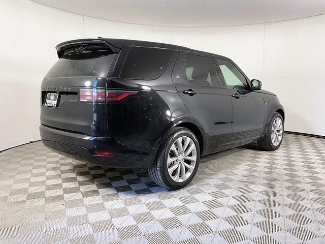 new 2024 Land Rover Discovery car, priced at $70,325