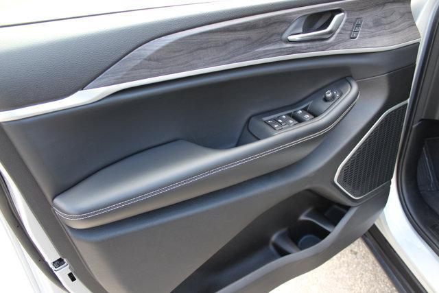 used 2021 Jeep Grand Cherokee L car, priced at $27,990