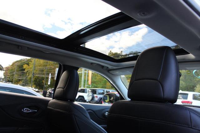used 2022 Jeep Cherokee car, priced at $28,490
