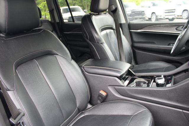 used 2023 Jeep Grand Cherokee car, priced at $36,990