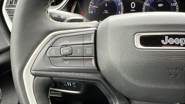 new 2025 Jeep Grand Cherokee L car, priced at $45,325