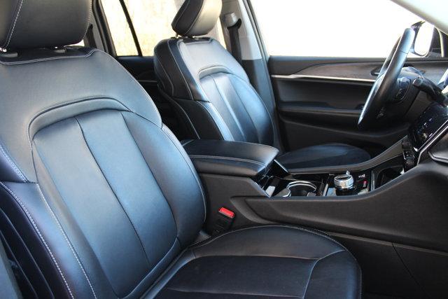 used 2022 Jeep Grand Cherokee car, priced at $35,499