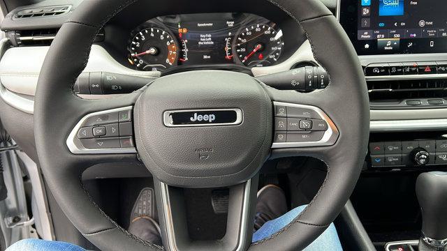 new 2025 Jeep Compass car, priced at $37,125