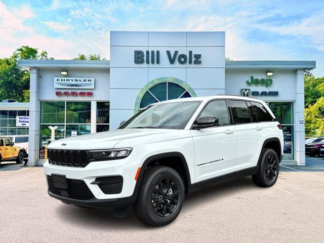new 2025 Jeep Grand Cherokee car, priced at $45,695