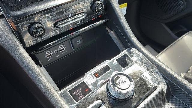 new 2025 Jeep Grand Cherokee car, priced at $46,900