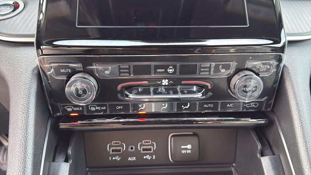 new 2025 Jeep Grand Cherokee car, priced at $47,195