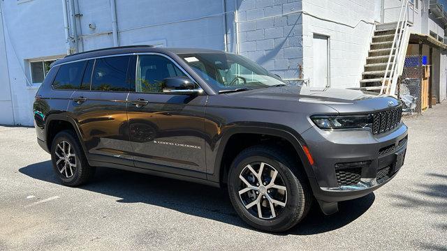 new 2024 Jeep Grand Cherokee L car, priced at $49,931