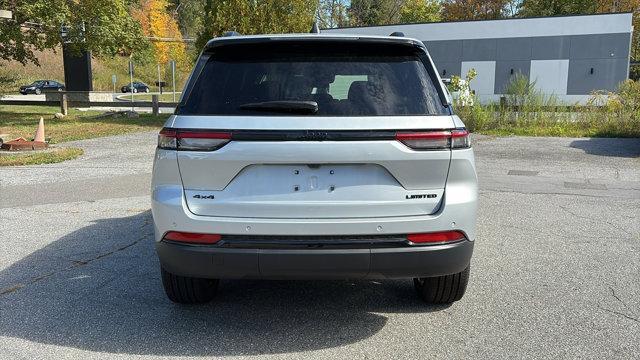 new 2025 Jeep Grand Cherokee car, priced at $51,999