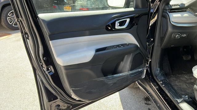 new 2025 Jeep Compass car, priced at $37,125
