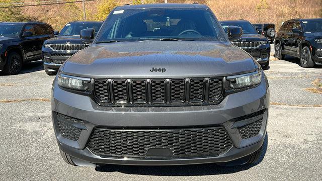 new 2025 Jeep Grand Cherokee car, priced at $45,387