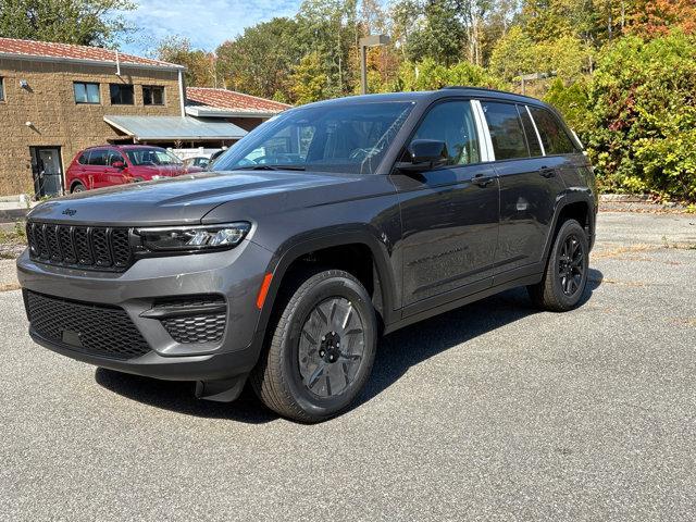 new 2025 Jeep Grand Cherokee car, priced at $46,730
