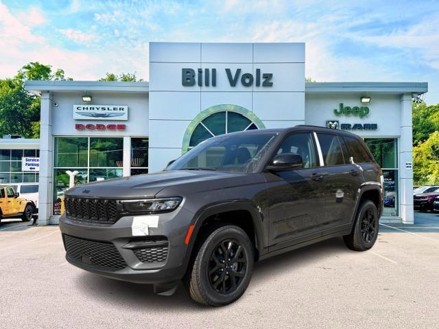 new 2025 Jeep Grand Cherokee car, priced at $45,575
