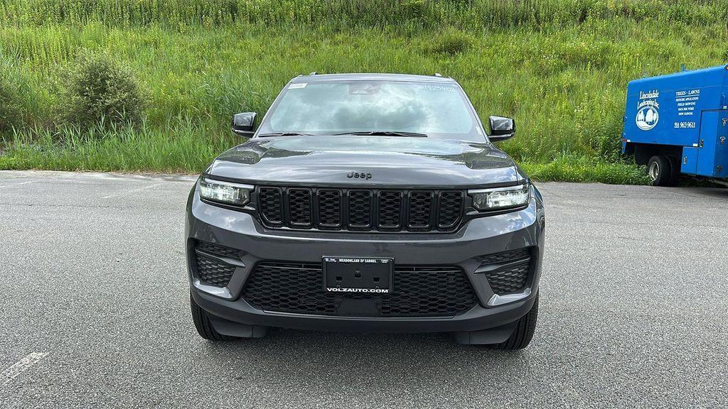 new 2025 Jeep Grand Cherokee car, priced at $46,730