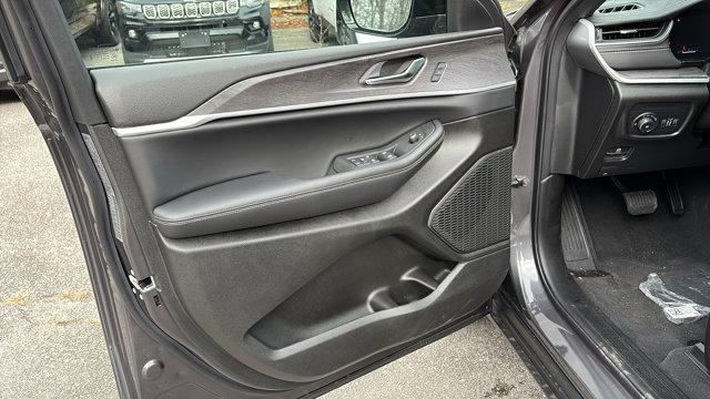 new 2025 Jeep Grand Cherokee L car, priced at $47,800