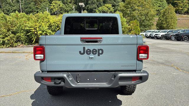 new 2025 Jeep Gladiator car, priced at $49,695