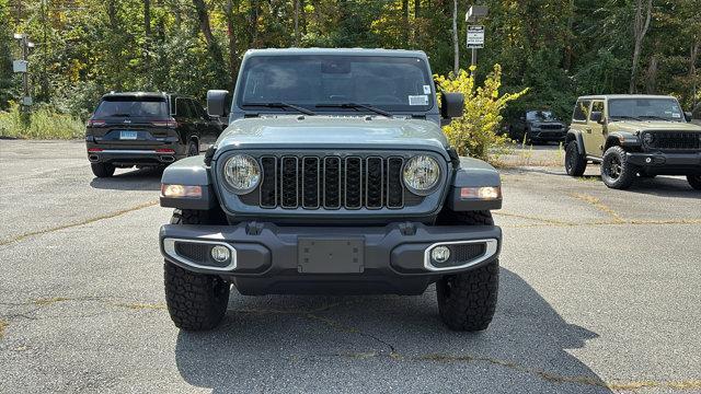 new 2025 Jeep Gladiator car, priced at $49,695