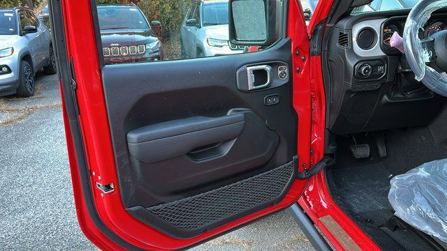 new 2025 Jeep Wrangler car, priced at $52,975