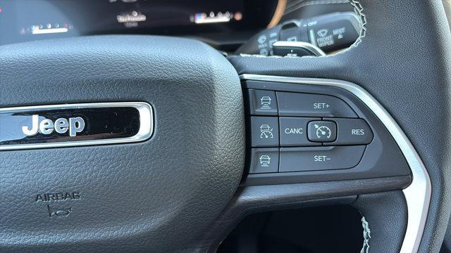 new 2025 Jeep Grand Cherokee car, priced at $46,999