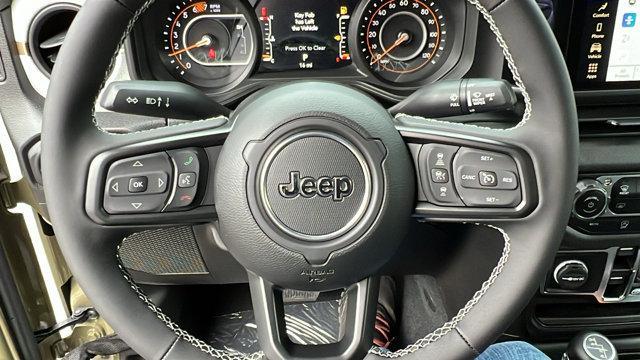 new 2025 Jeep Wrangler car, priced at $47,385