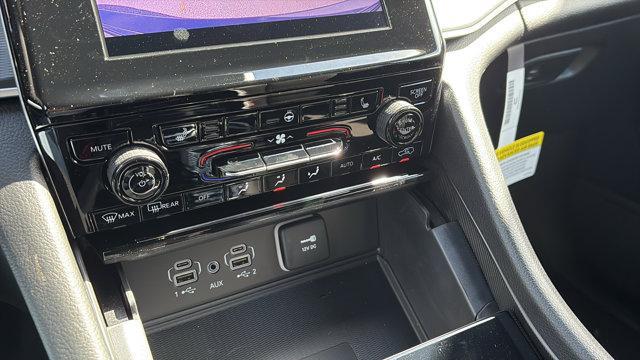 new 2025 Jeep Grand Cherokee car, priced at $45,595