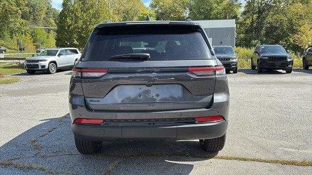new 2025 Jeep Grand Cherokee car, priced at $45,595