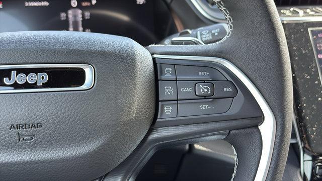 new 2025 Jeep Grand Cherokee car, priced at $45,595