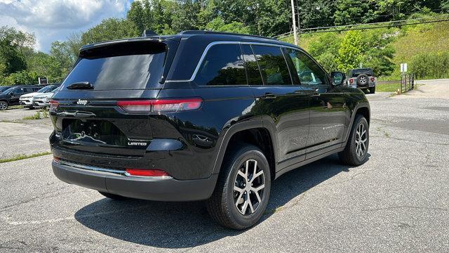 new 2025 Jeep Grand Cherokee car, priced at $50,010