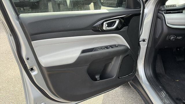 new 2026 Jeep Compass car, priced at $35,131